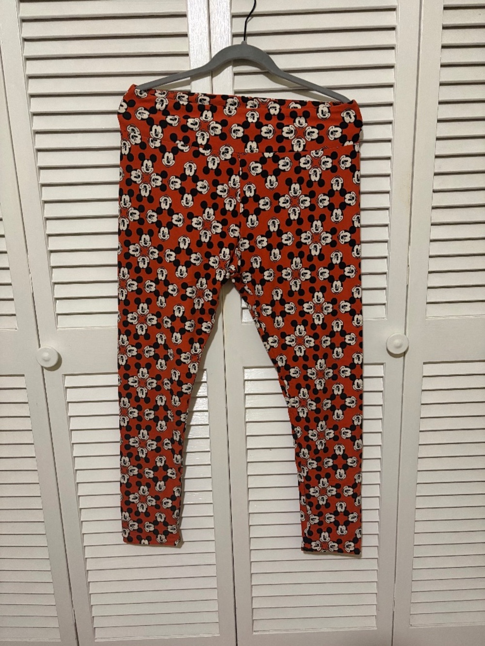 LuLaRoe Mickey leggings